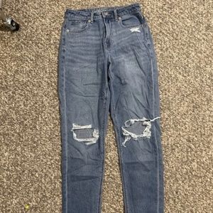 American Eagle Women’s Mom Jeans Size 2 Regular